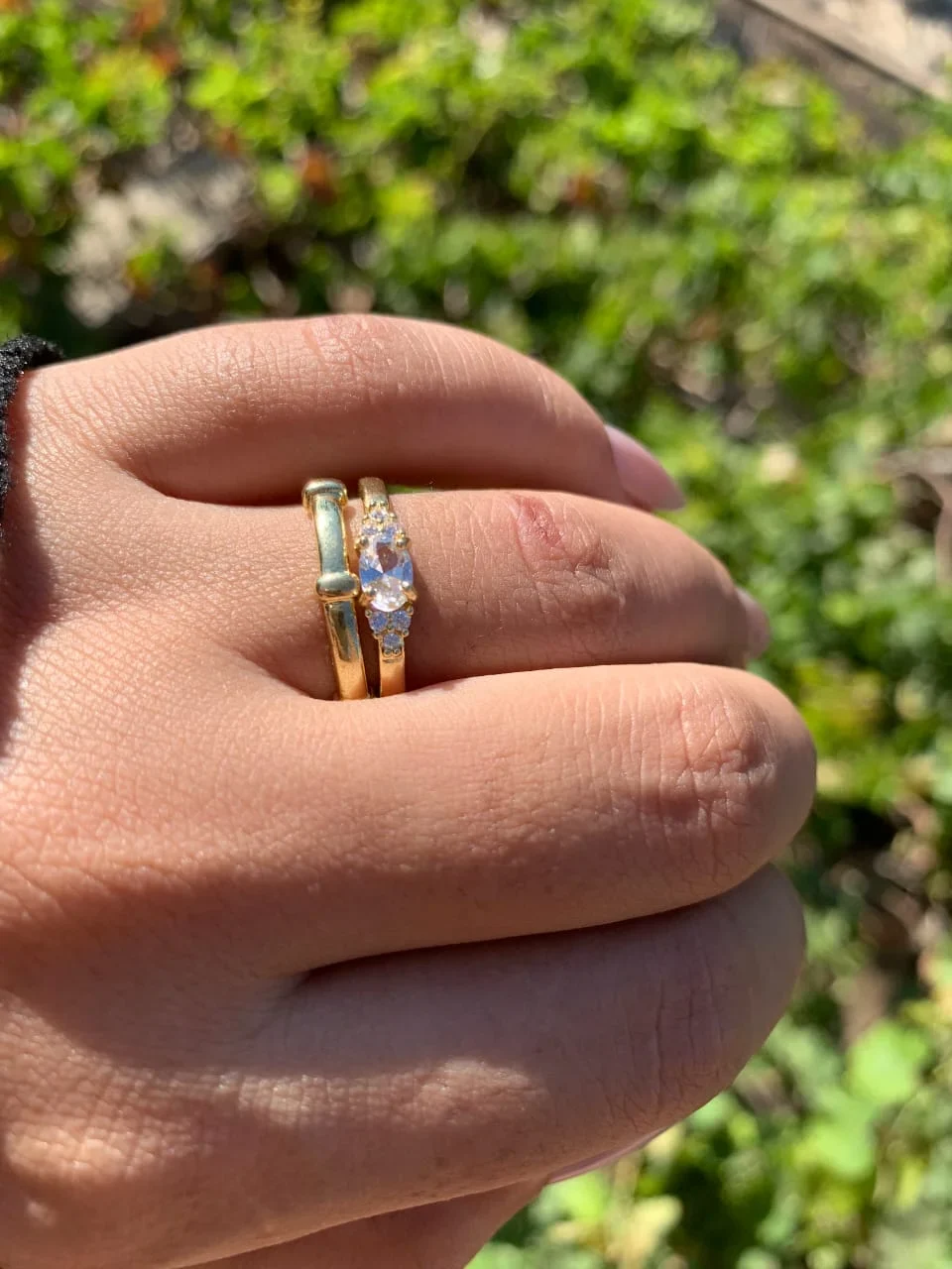 طقم خاتمين عريض وزركون